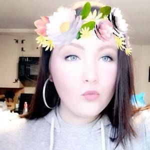 Meet your Posher, Carlee